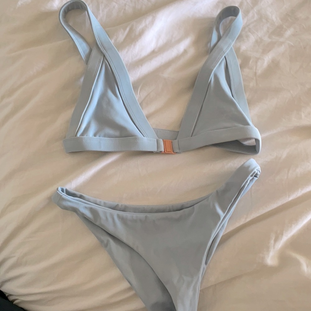 Kira swim